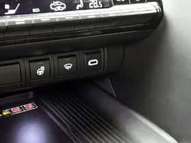 Toyota C-HR (2024) thumbnail 24