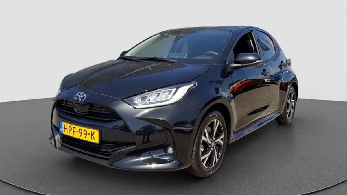 Toyota Yaris (2025) — foto 1