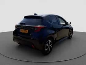 Toyota Yaris (2025) thumbnail 2