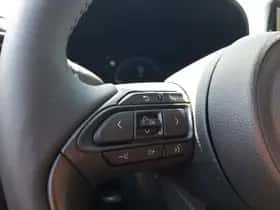 Toyota Yaris (2025) thumbnail 17