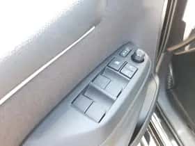 Toyota Yaris (2025) thumbnail 25