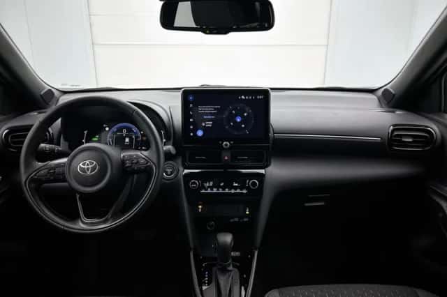 Toyota Yaris_Cross (2025) thumbnail 4