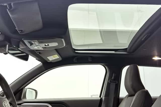 Toyota Urban_Cruiser (2026) thumbnail 4