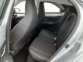 Toyota Aygo (2022) thumbnail 17