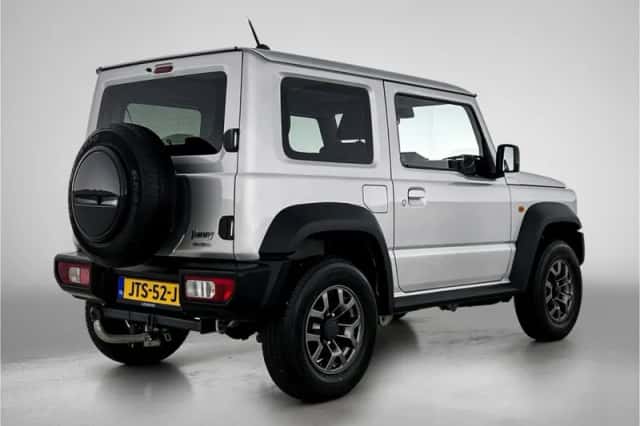 Suzuki Jimny (2020) thumbnail 2