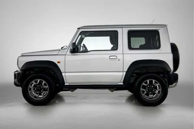 Suzuki Jimny (2020) thumbnail 3