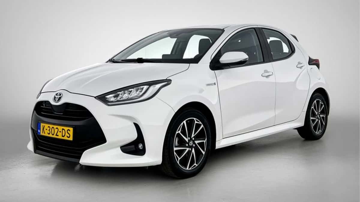 Toyota Yaris (2020) — foto 1
