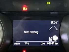 Toyota Yaris (2020) thumbnail 5
