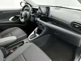 Toyota Yaris (2020) thumbnail 6