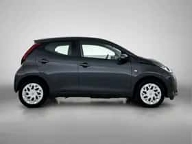 Toyota Aygo (2020) thumbnail 11