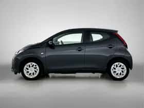 Toyota Aygo (2020) thumbnail 3