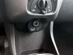 Toyota Aygo (2020) thumbnail 23