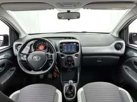Toyota Aygo (2020) thumbnail 4