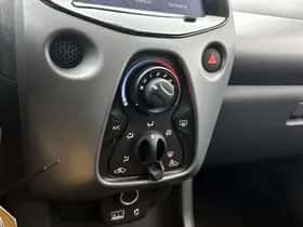 Toyota Aygo (2020) thumbnail 9
