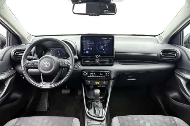 Toyota Yaris (2025) thumbnail 4