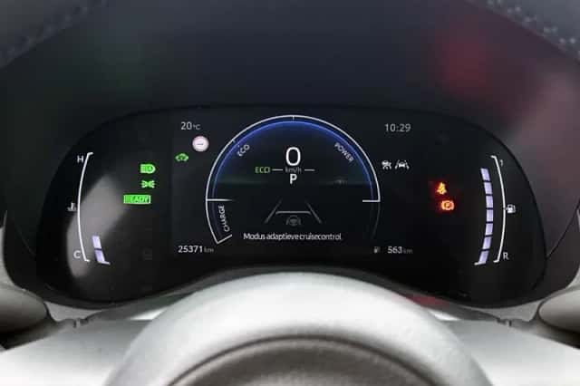 Toyota Yaris (2025) thumbnail 5
