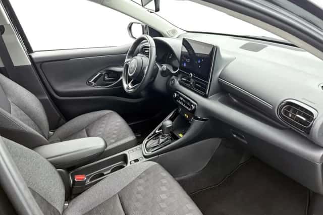 Toyota Yaris (2025) thumbnail 6