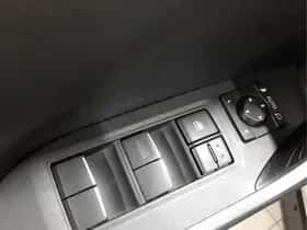 Toyota RAV4 (2019) thumbnail 19