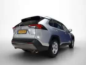 Toyota RAV4 (2019) thumbnail 5