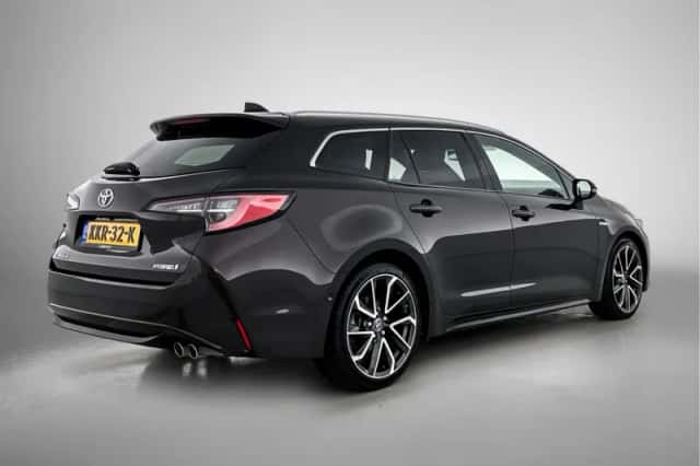 Toyota Corolla_Touring_Sports (2020) thumbnail 2