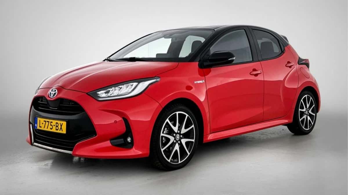 Toyota Yaris (2021) — foto 1