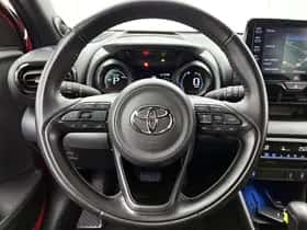 Toyota Yaris (2021) thumbnail 17