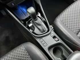 Toyota Yaris (2021) thumbnail 10