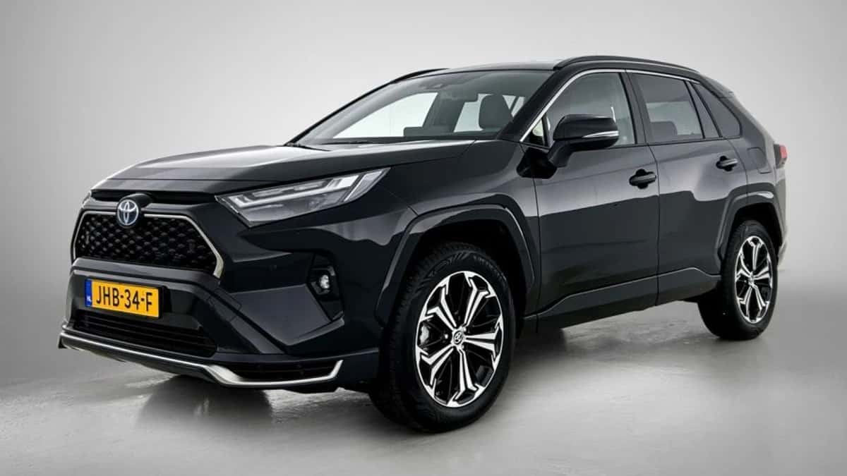 Toyota RAV4 (2025) — foto 1
