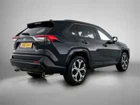 Toyota RAV4 (2025) thumbnail 2