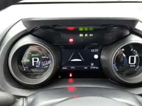 Toyota Yaris (2023) thumbnail 5