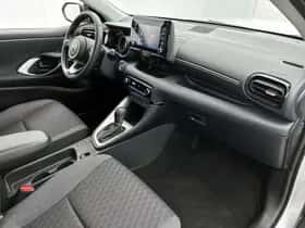 Toyota Yaris (2023) thumbnail 6