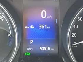 Toyota C-HR (2020) thumbnail 11