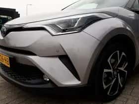 Toyota C-HR (2020) thumbnail 32