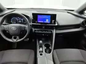 Toyota C-HR (2024) thumbnail 4