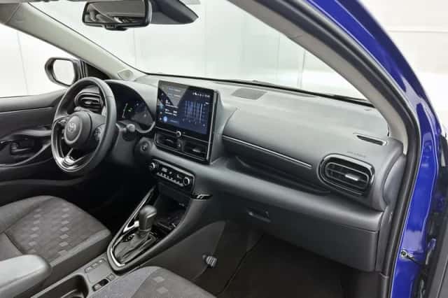 Toyota Yaris (2025) thumbnail 6