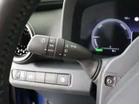 Toyota C-HR (2025) thumbnail 18