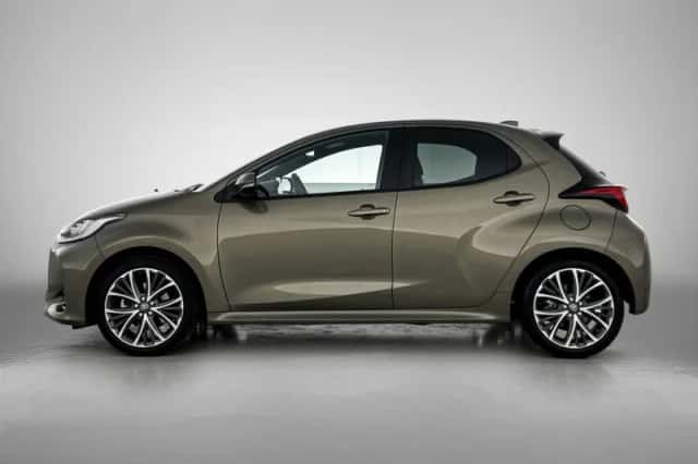 Toyota Yaris (2025) thumbnail 3