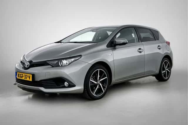 Toyota Auris (2018) thumbnail 1