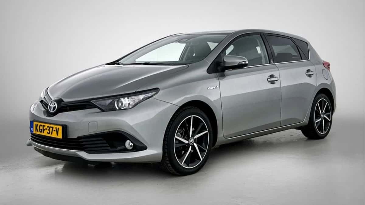 Toyota Auris (2018) — foto 1