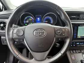 Toyota Auris (2018) thumbnail 17
