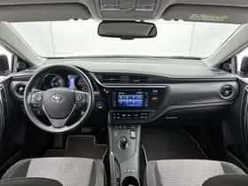Toyota Auris (2018) thumbnail 4