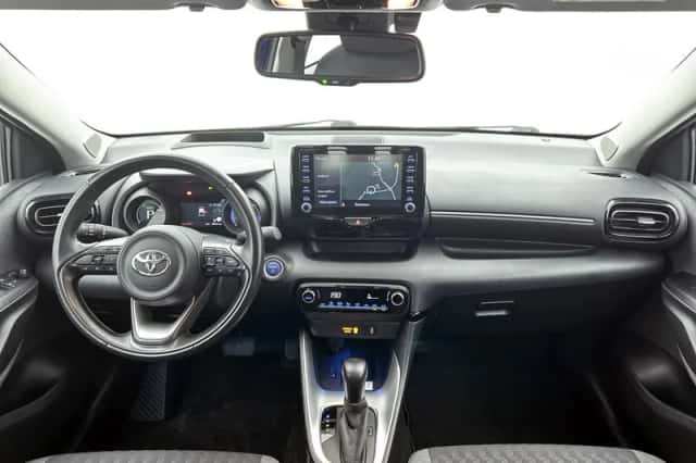 Toyota Yaris (2021) thumbnail 4