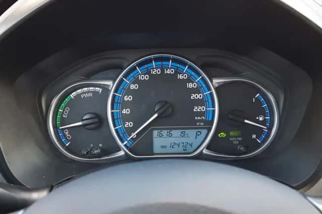 Toyota Yaris (2017) thumbnail 5