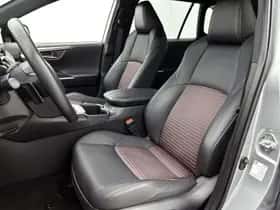 Toyota RAV4 (2023) thumbnail 15