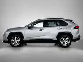 Toyota RAV4 (2023) thumbnail 3