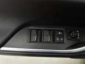 Toyota RAV4 (2023) thumbnail 23