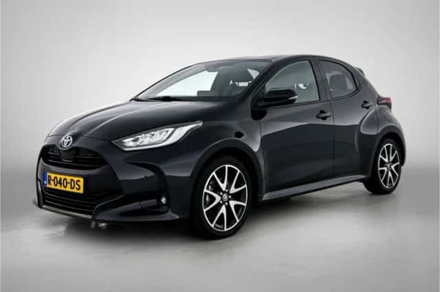 Toyota Yaris (2022) thumbnail 1