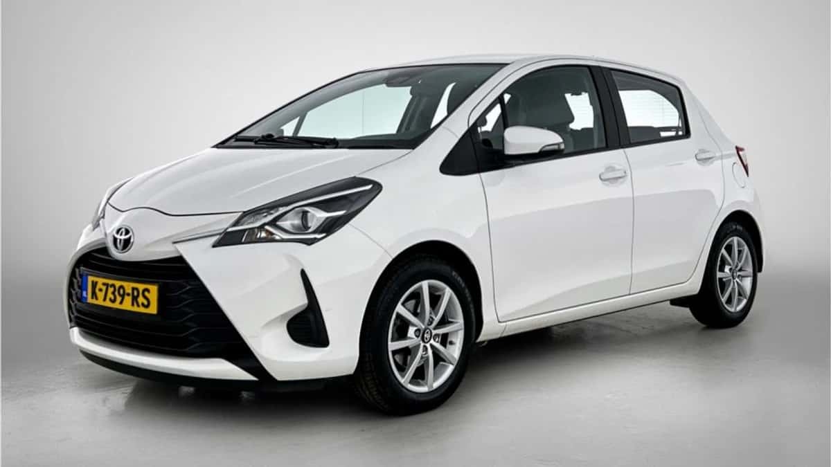 Toyota Yaris (2018) — foto 1