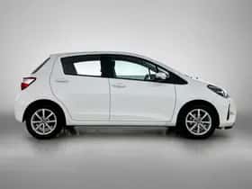 Toyota Yaris (2018) thumbnail 11