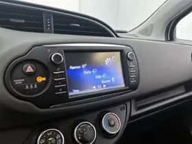 Toyota Yaris (2018) thumbnail 7